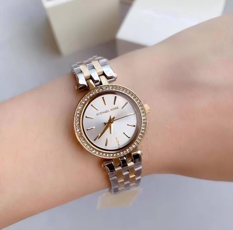 MICHAEL KORS
Women Silver Toned Dial Watch MK3298I-2T