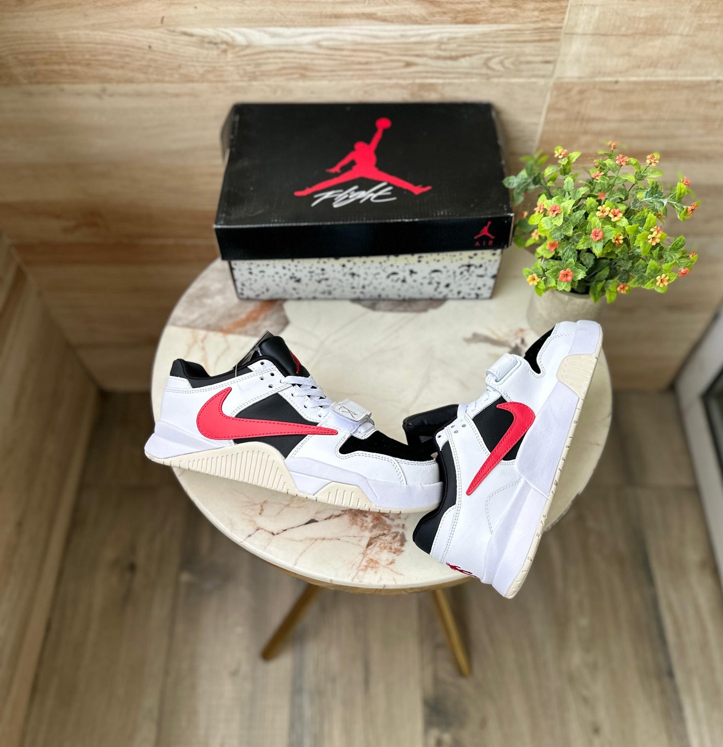 AIR JORDANS RETRO TRAVIS SCOTT CUT THE CHECK UNIVERSITY RED